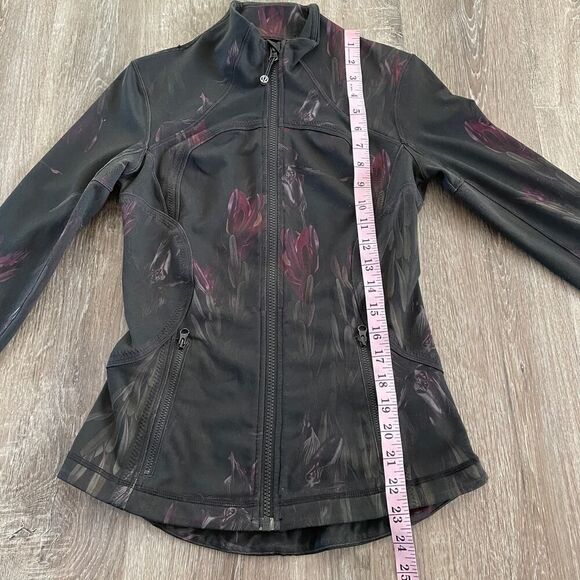 Lululemon Forme Jacket *Cuffins in Midnight Iris Multi - Picture 11 of 14